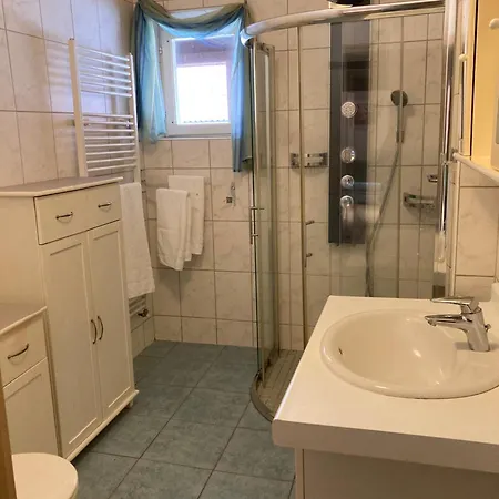 Zur Lainsitzbruecke Apartmán