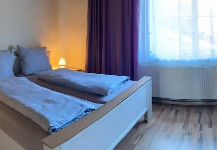 Zur Lainsitzbruecke Apartament